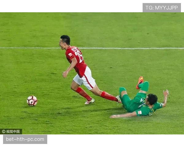 无意接触犯规规则拆解：裁判如何判定误碰界限？